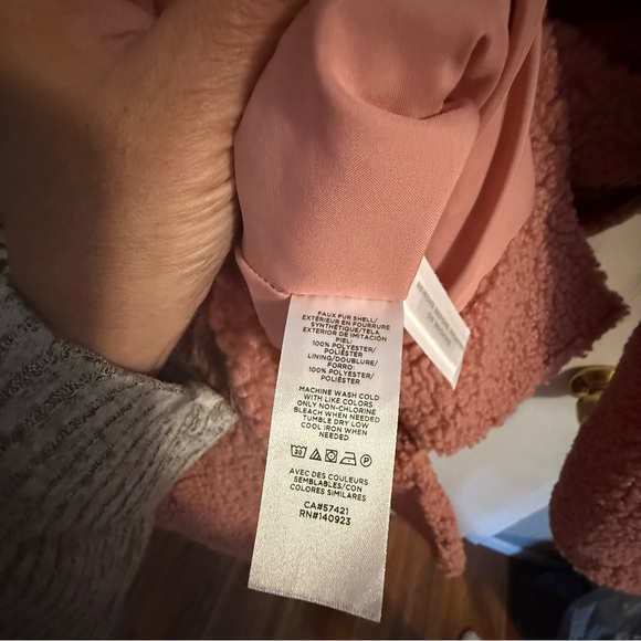 Loft Teddy Bear Sherpa Pink Coat  size XL - Picture 8 of 8